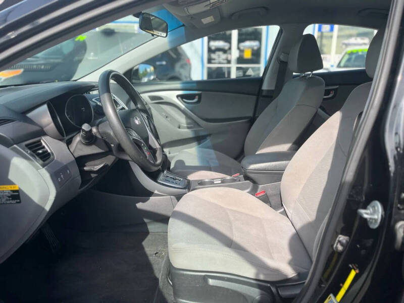 2012 Hyundai Elantra