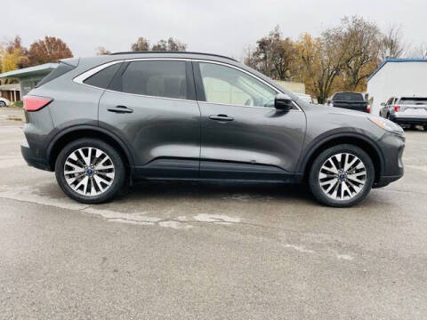 2020 Ford Escape Titanium