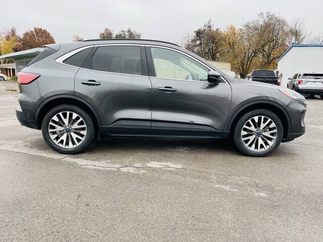 2020 Ford Escape Titanium