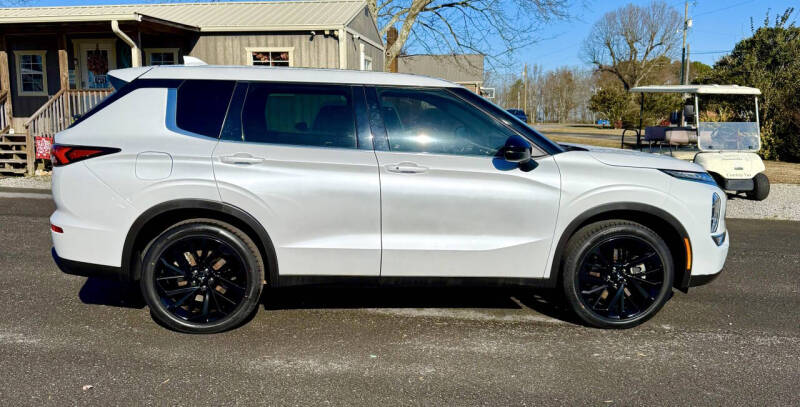 2022 Mitsubishi Outlander Black Edition