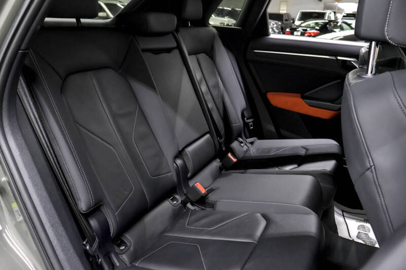 2019 Audi Q3 quattro S line Prem Plus 45 TFSI