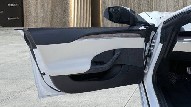 2021 Tesla Model S Long Range