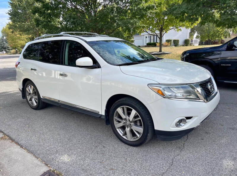 2013 Nissan Pathfinder for sale at Via Roma Auto Sales in Columbus OH