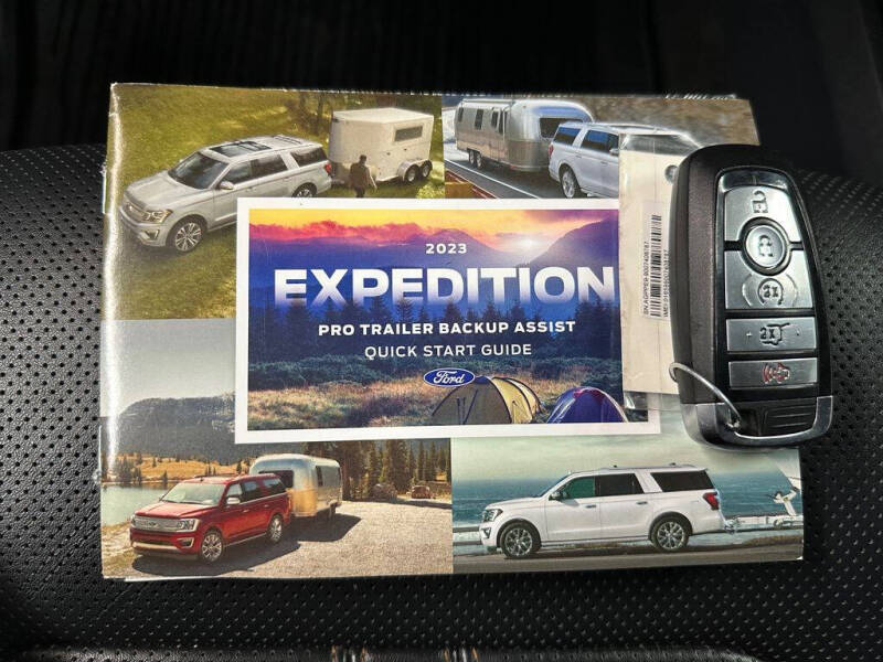 2023 Ford Expedition MAX Platinum