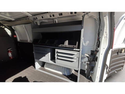 2025 Chevrolet Express 2500