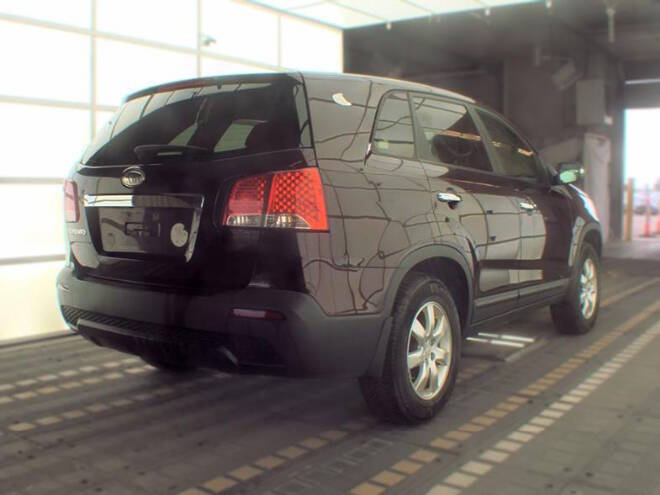 2011 Kia Sorento LX