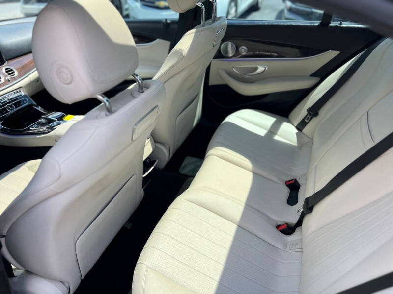 2019 Mercedes-Benz E-Class E 300