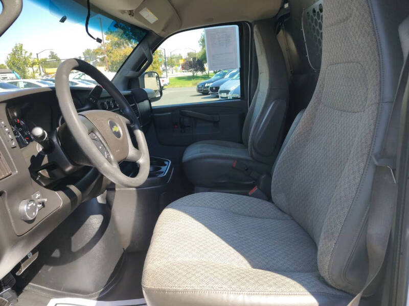 2020 Chevrolet Express 2500