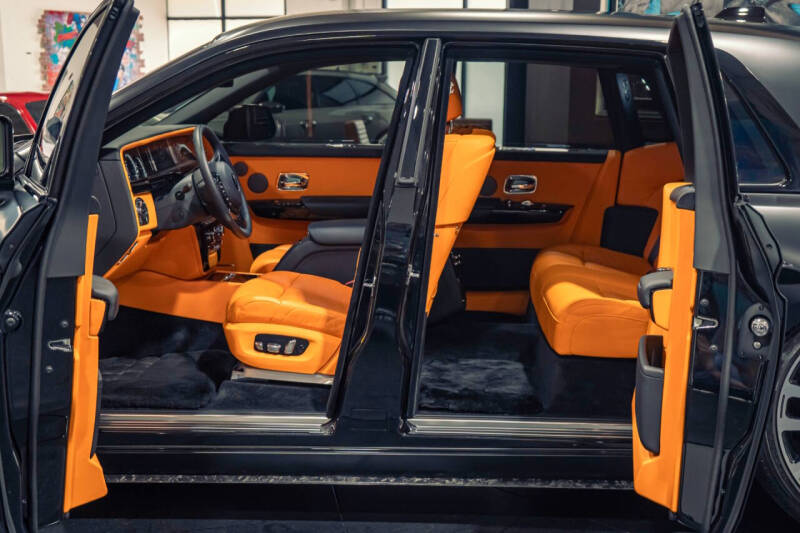2022 Rolls-Royce Phantom