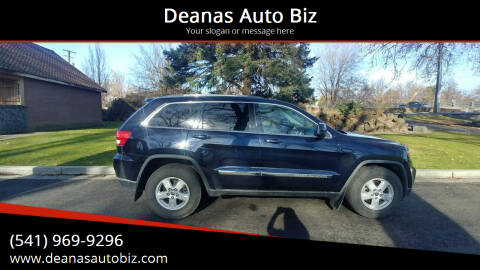 2011 Jeep Grand Cherokee for sale at Deanas Auto Biz in Pendleton OR