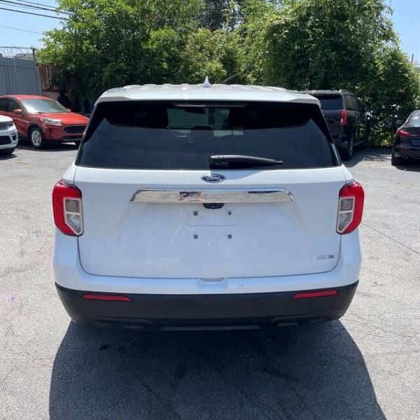 2020 Ford Explorer