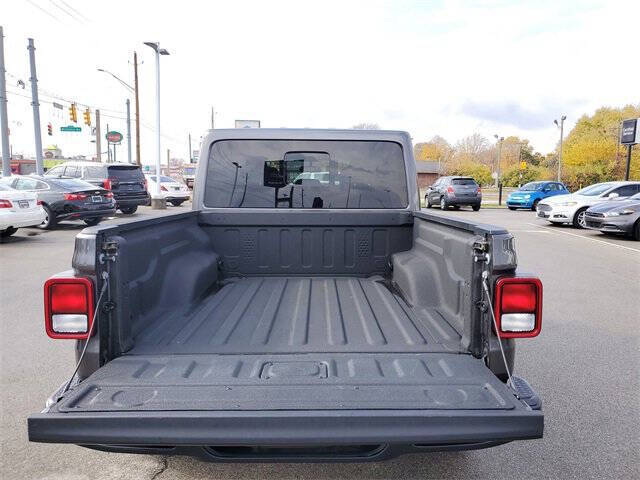 2024 Jeep Gladiator NightHawk