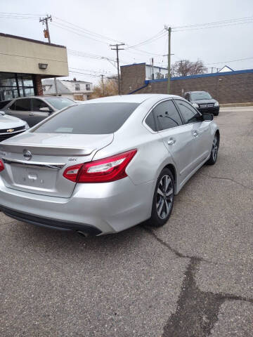 2016 Nissan Altima 2.5 SR