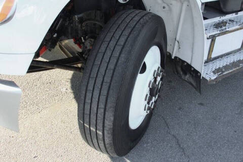 2015 Freightliner M2 106