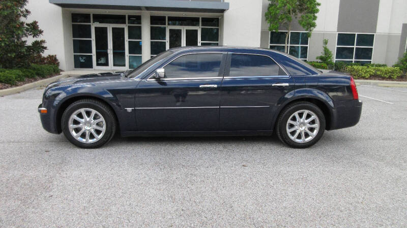 Used 2006 Chrysler 300 C with VIN 2C3KA63H86H101497 for sale in Largo, FL