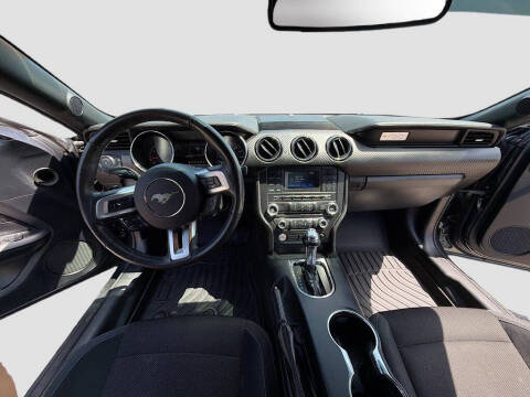 2015 Ford Mustang V6