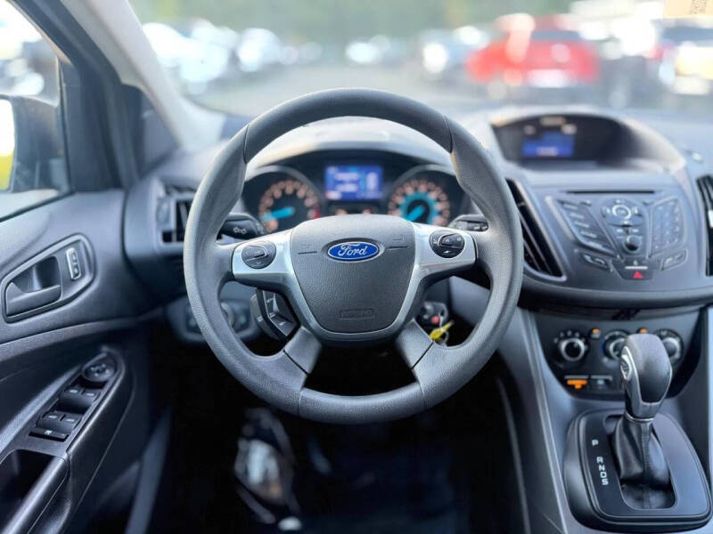 2015 Ford Escape S