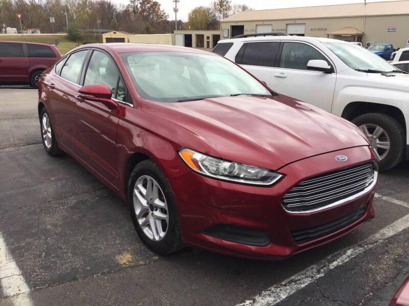 2016 Ford Fusion SE photo 2