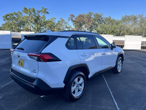 2019 Toyota RAV4 Hybrid LE