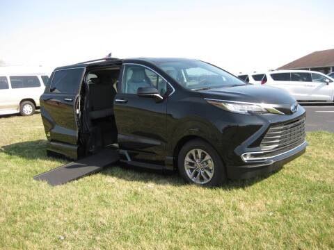 2023 Toyota Sienna for sale at McCrocklin Mobility in Chesterfield IN