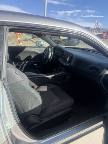 2018 Dodge Challenger SXT Plus