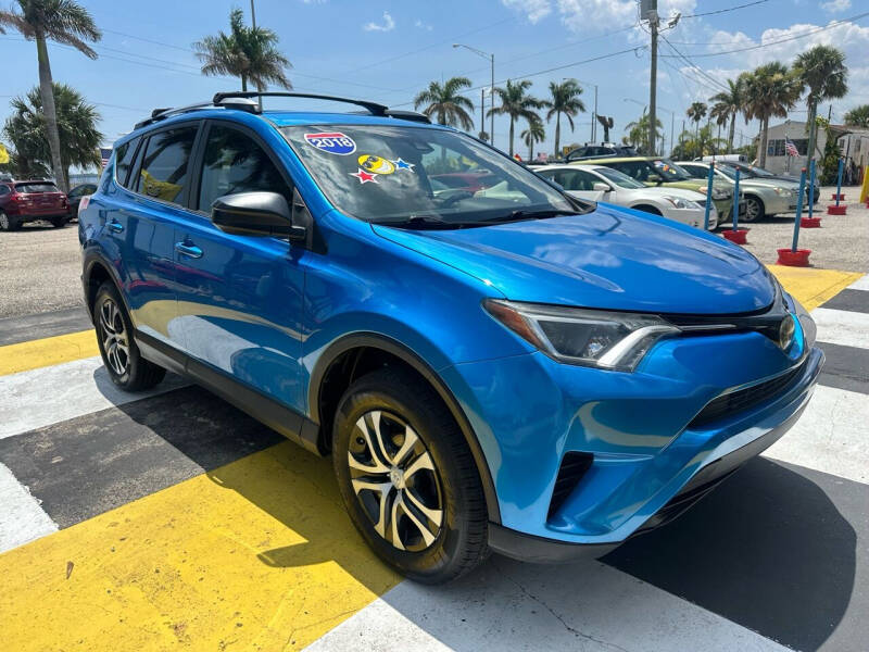 Used 2018 Toyota RAV4 LE with VIN JTMBFREV7JJ196806 for sale in Melbourne, FL