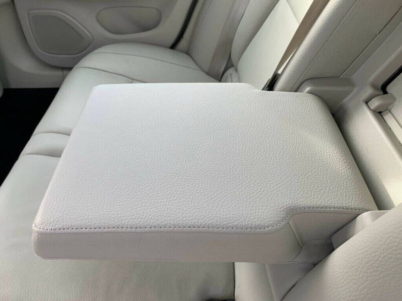 2023 Volvo S60 B5 Plus Dark Theme