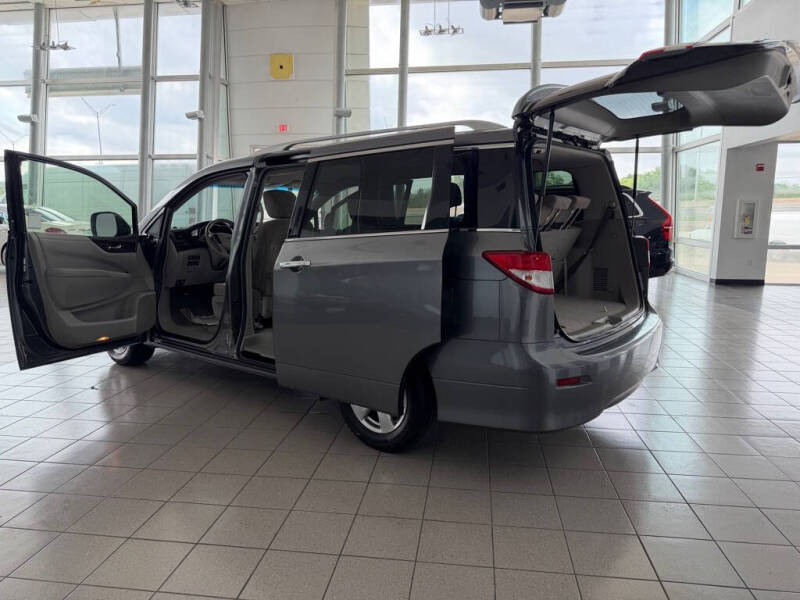 2017 Nissan Quest S
