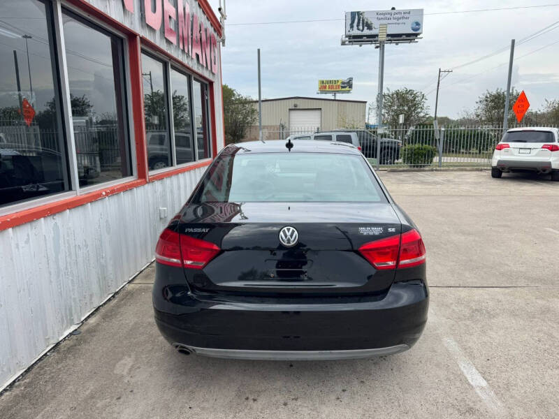 2013 Volkswagen Passat SE