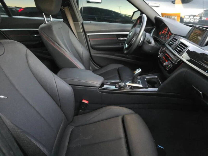 2017 BMW 3 Series 330i