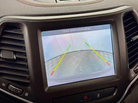 2022 Jeep Cherokee Trailhawk