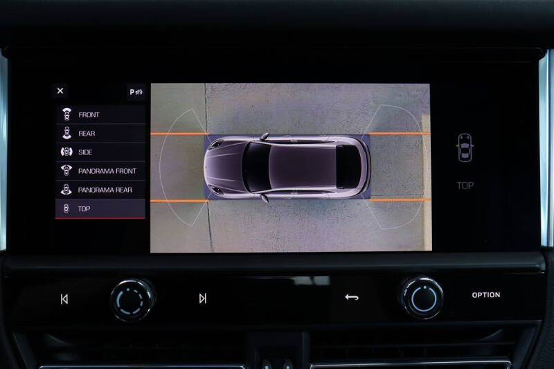 2023 Porsche Macan T