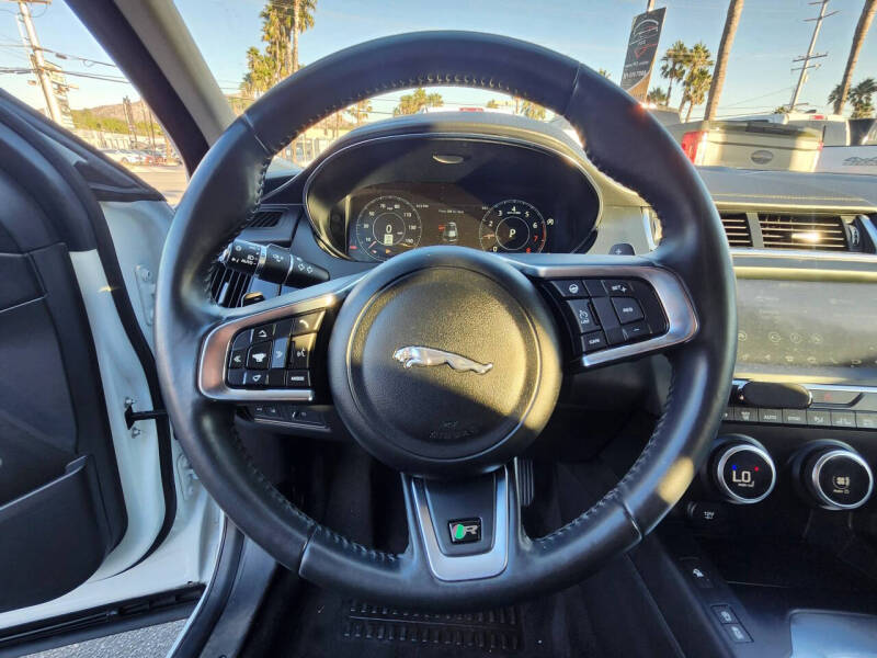 2020 Jaguar E-PACE P250 SE