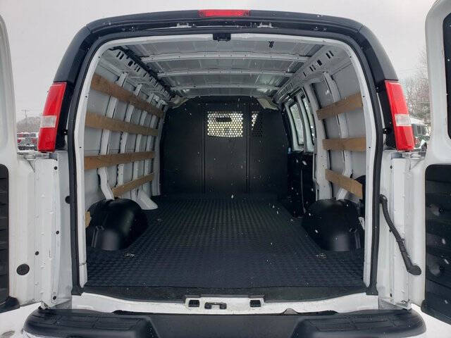 2024 GMC Savana 2500