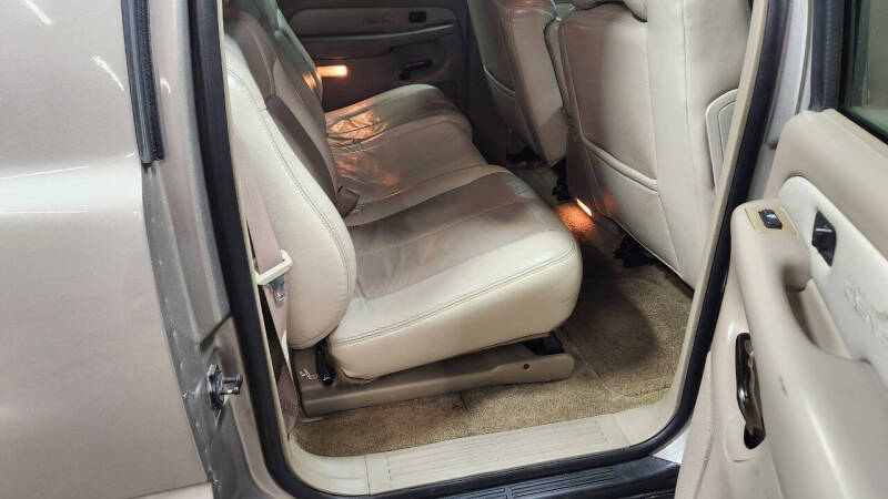 2002 GMC Yukon XL Denali