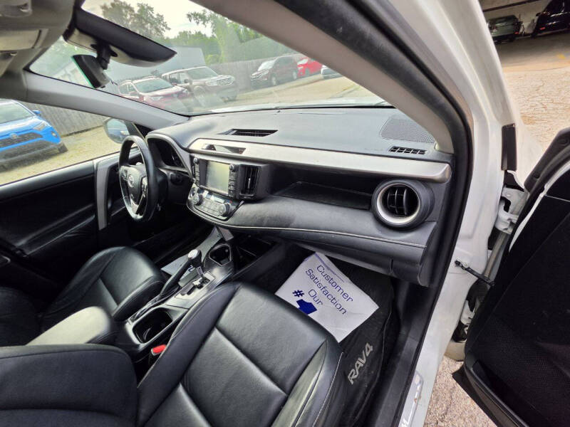 2017 Toyota RAV4 Platinum