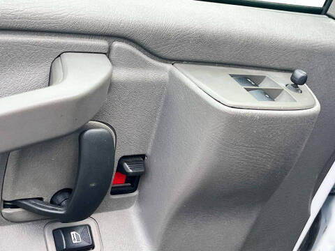 2025 Chevrolet Express 2500