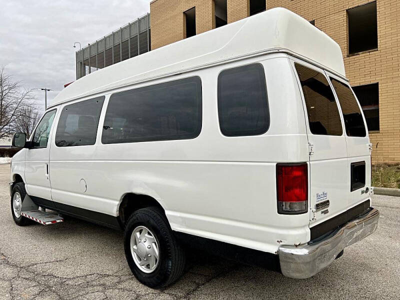 2013 Ford E-Series E-350 SD