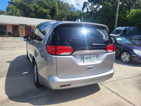 2017 Chrysler Pacifica Touring