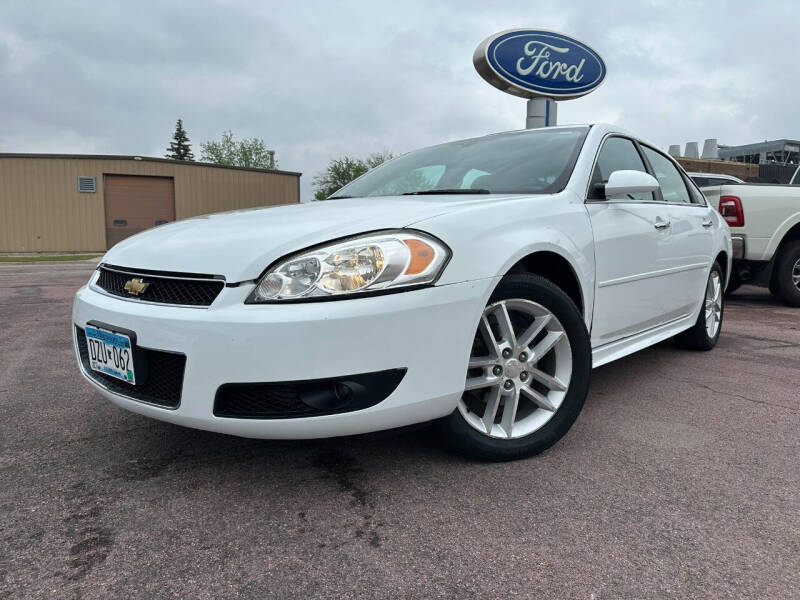 Used 2012 Chevrolet Impala LTZ with VIN 2G1WC5E34C1324006 for sale in Windom, Minnesota