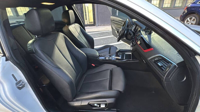 2018 BMW 2 Series 230i xDrive