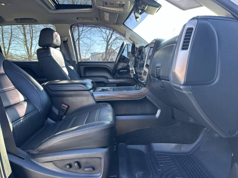 2017 GMC Sierra 3500HD Denali