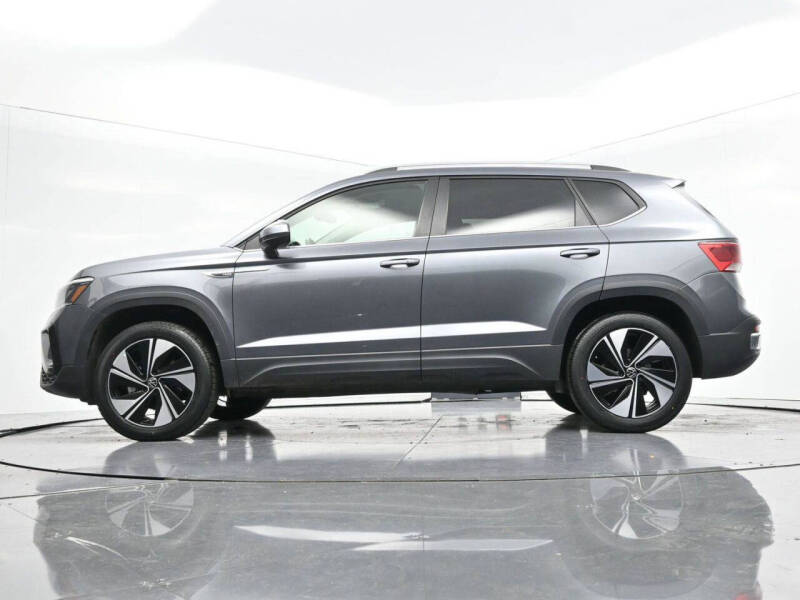 2024 Volkswagen Taos SE 4Motion