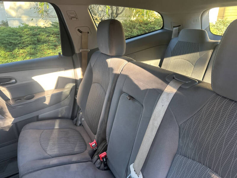 2016 Chevrolet Traverse LS