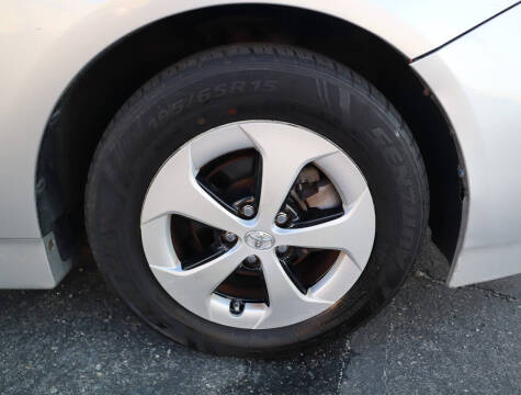 2013 Toyota Prius Two