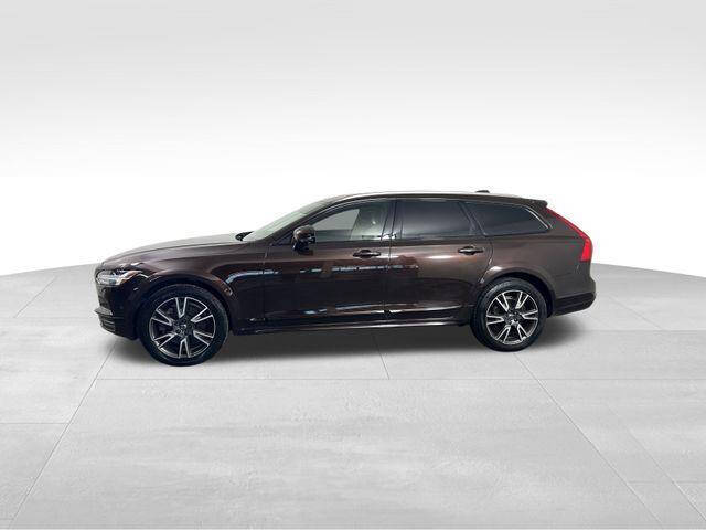 2017 Volvo V90 Cross Country T6