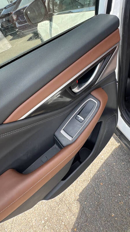 2020 Subaru Outback Touring XT