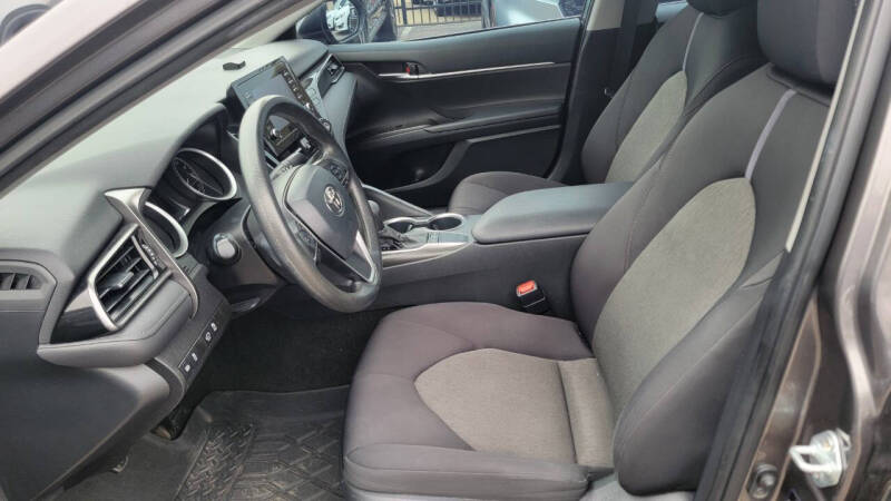 2022 Toyota Camry LE