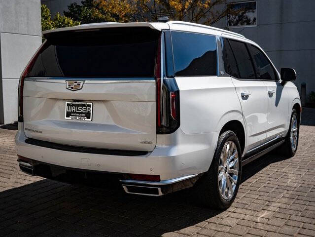 2022 Cadillac Escalade Premium Luxury