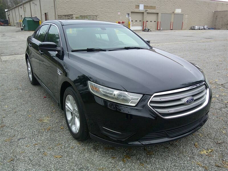 2018 Ford Taurus SEL
